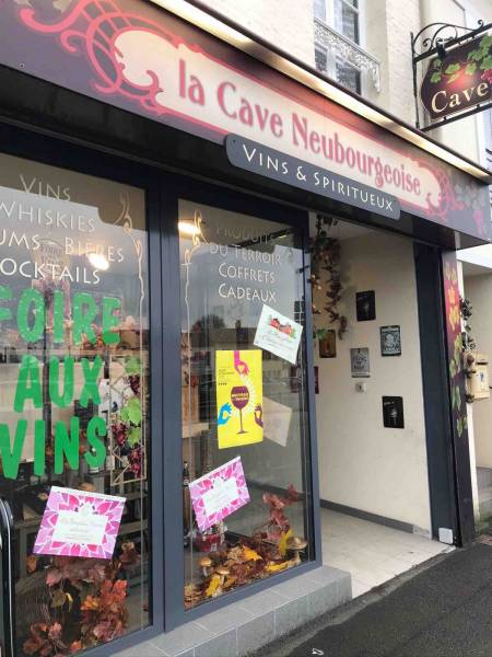 La Cave Neubourgeoise vous invite à venir découvrir ces coffrets cadeaux pour les fêtes de fins d'années